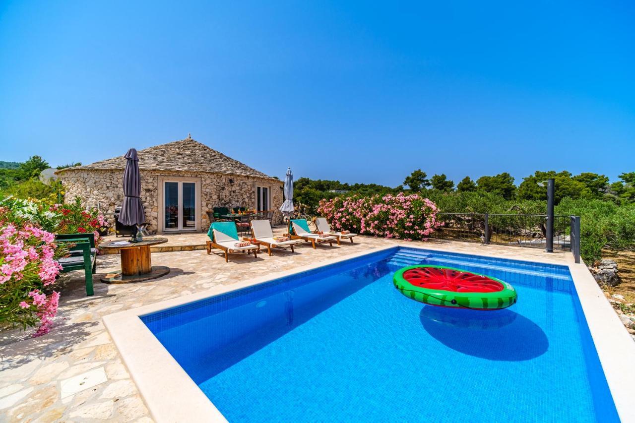 Island Getaway - Heritage House Mirce Exterior foto