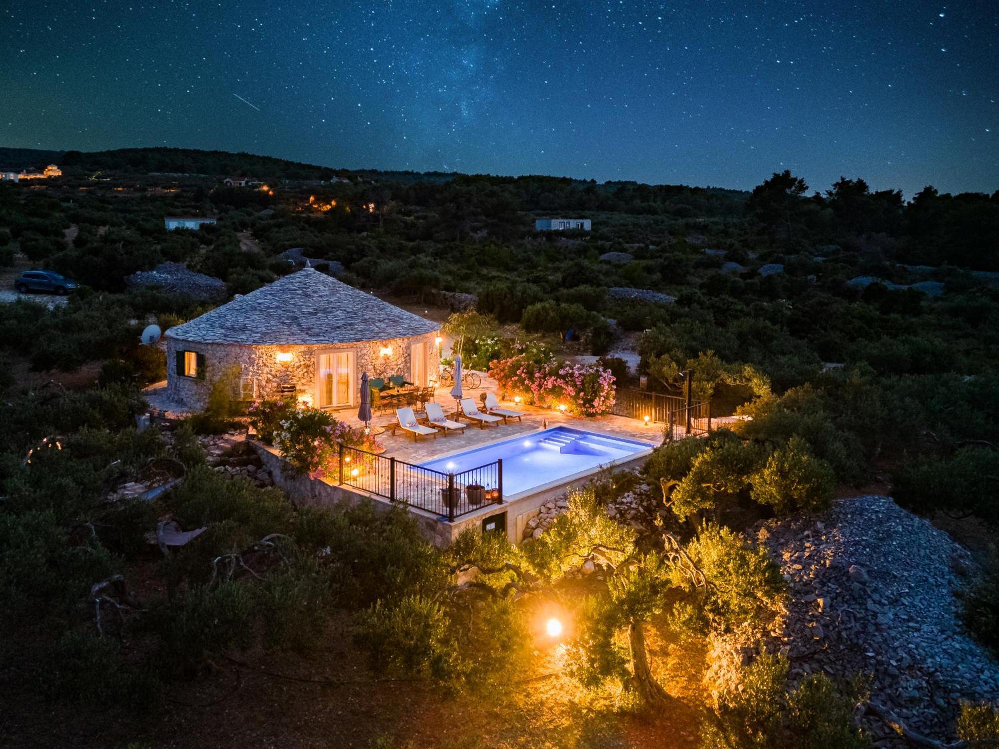 Island Getaway - Heritage House Mirce Exterior foto